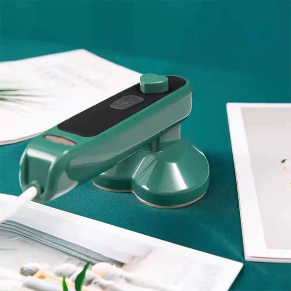 Compact portable iron